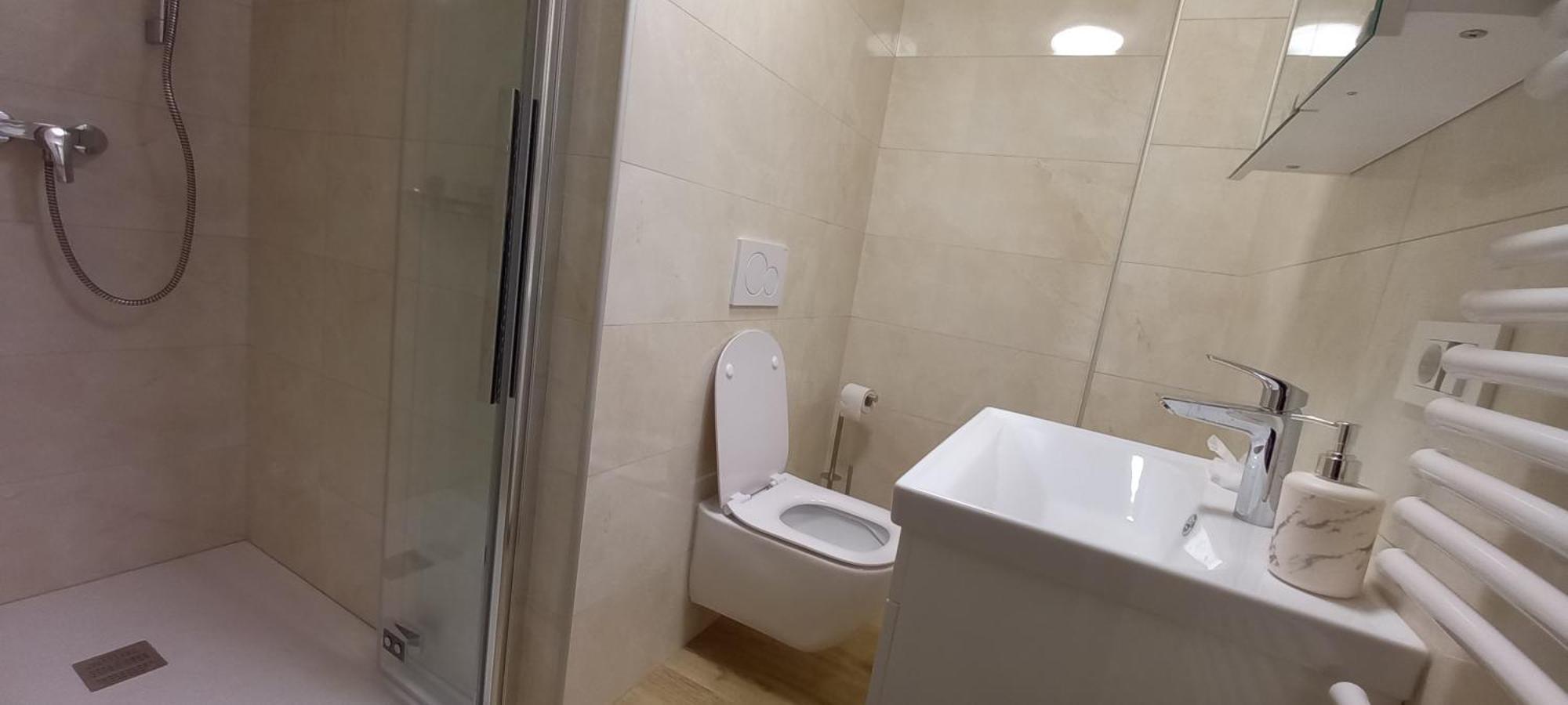 Appartment Bezenica Dobrova Ngoại thất bức ảnh